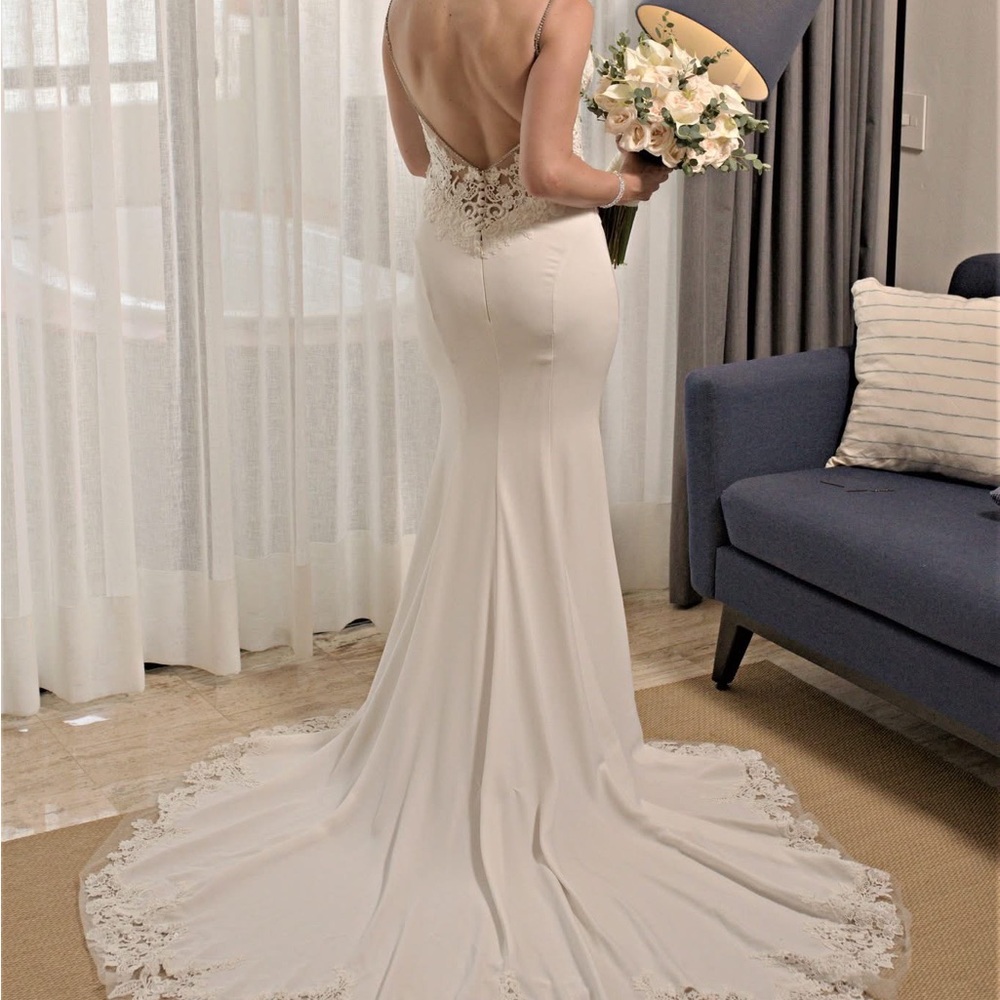 Enzoani Juri Wedding Dress